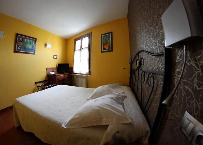 Hotel Rural Cuartamenteru Poo De Llanes, Spain