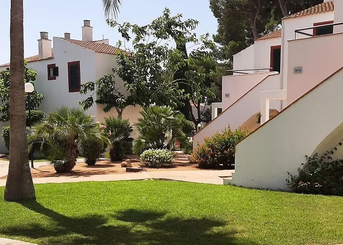 Aparthotel Flora Park & Aquarock Cala'N Bosch , Spain