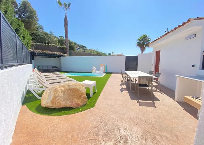Duna House Lloret De Mar - Apartments With Views Of The Beach, Spain