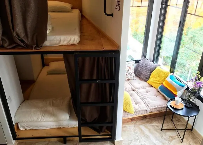 Hostel Numero Trece - Albergue Juvenil - Free Towels, Coffee & Tea, Remote Check-In (Adults Only) Alicante, Spain