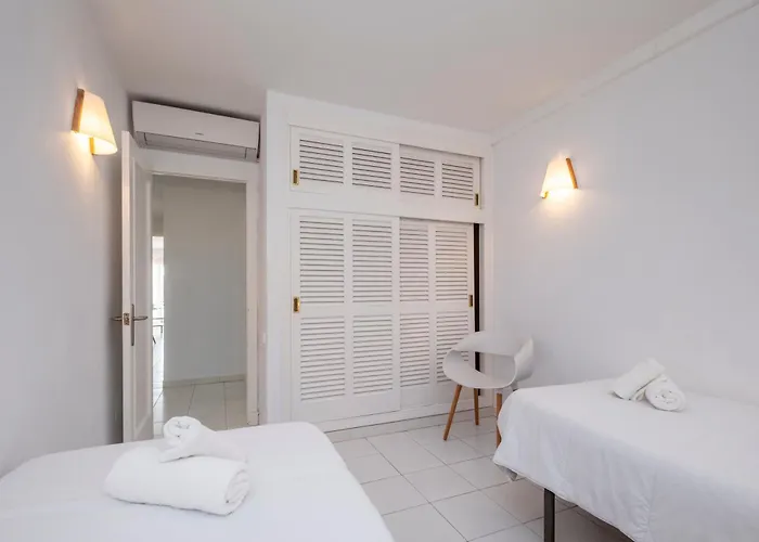 Can Digus - Mediterranean Apartments - Fornells, Spain